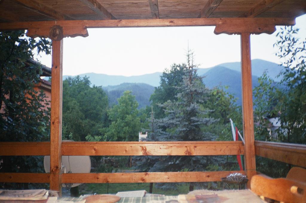 Villa Lilia Apriltsi  Bagian luar foto