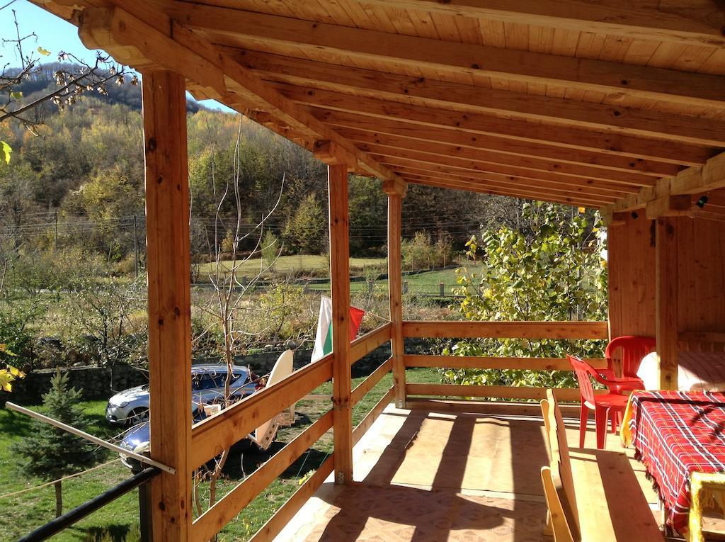 Villa Lilia Apriltsi  Bagian luar foto