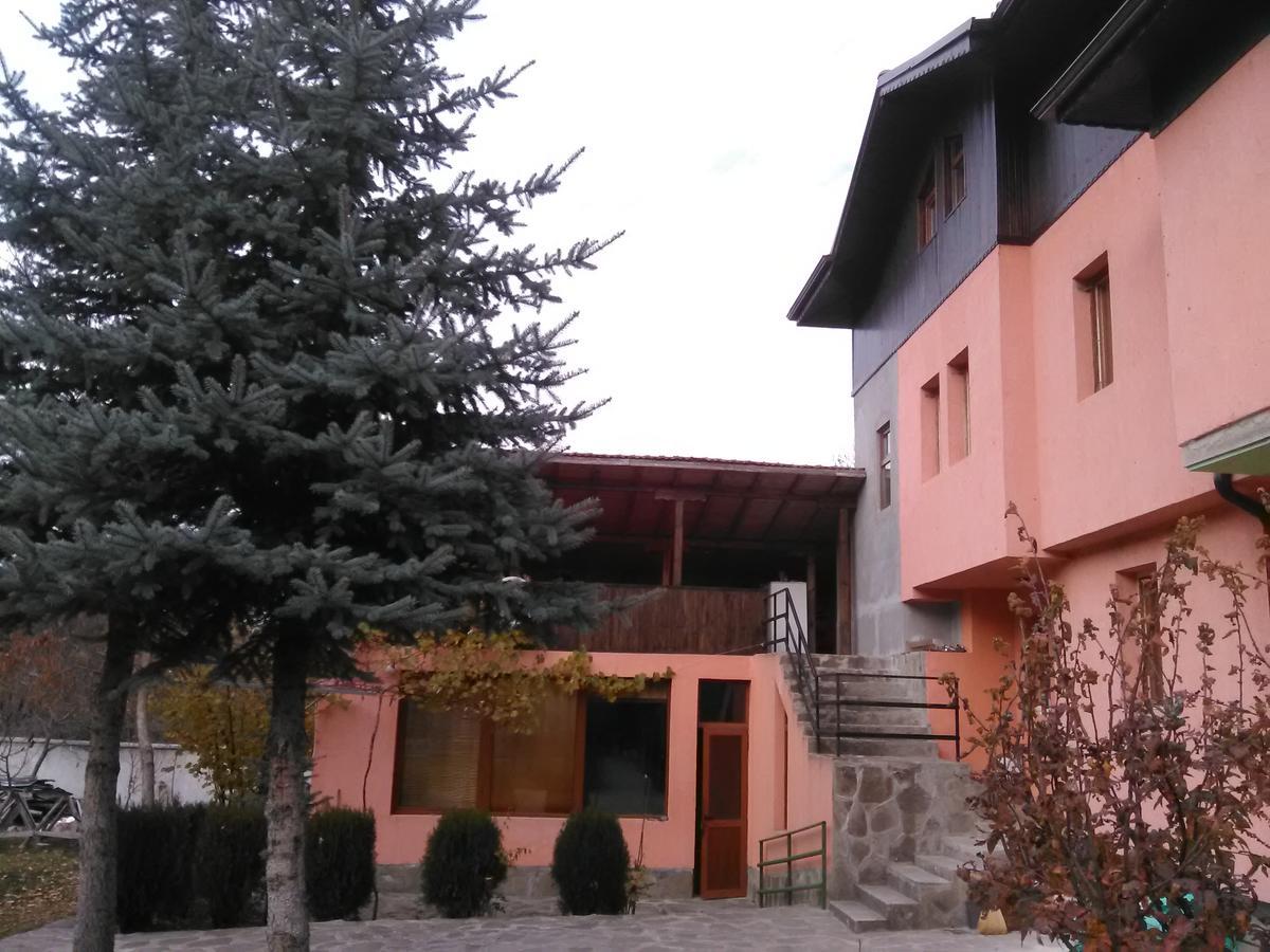 Villa Lilia Apriltsi  Bagian luar foto
