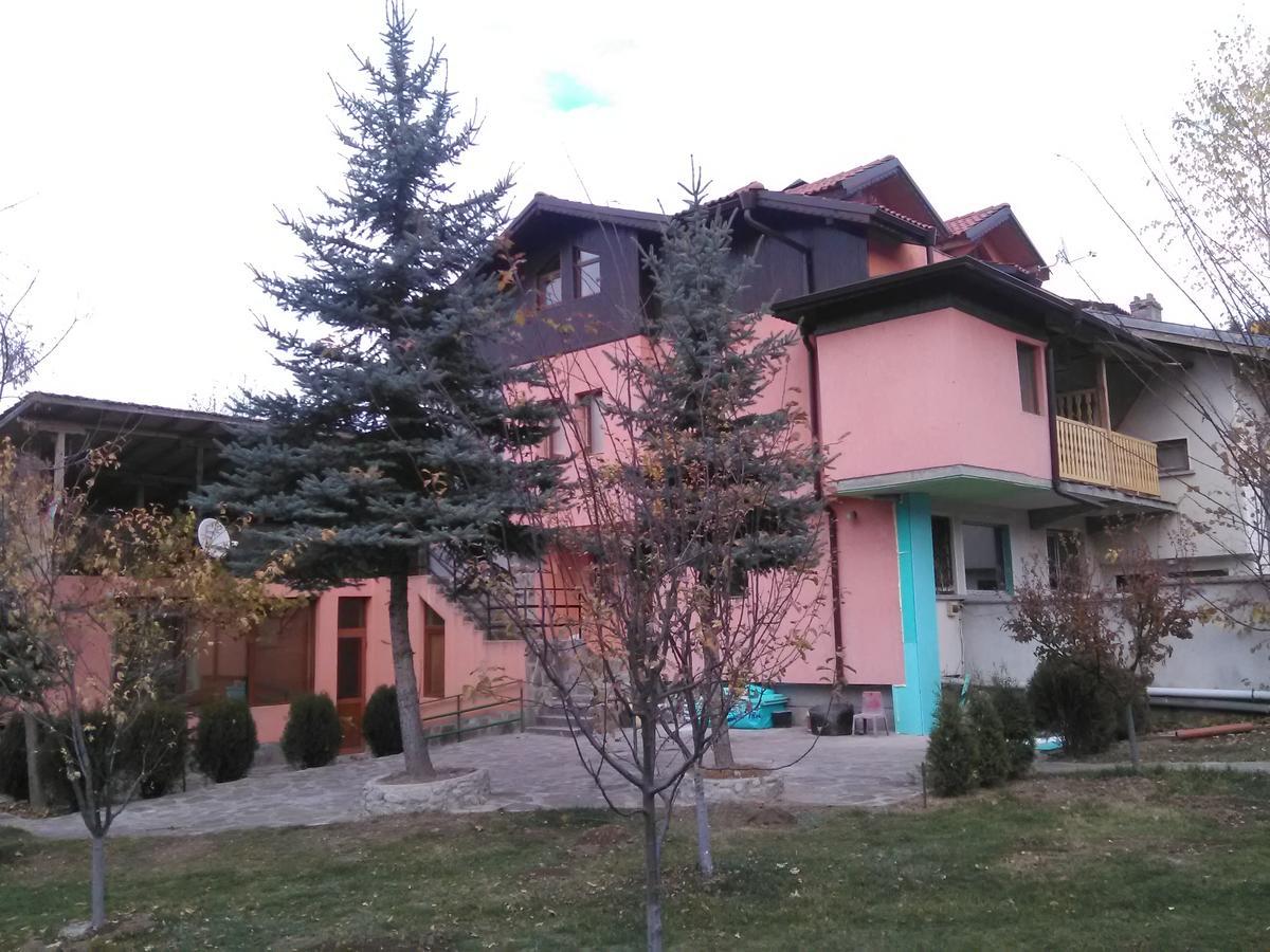 Villa Lilia Apriltsi  Bagian luar foto